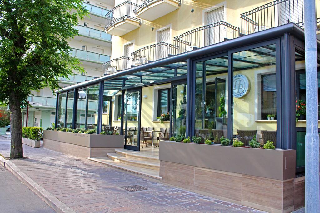 Hotel Philadelphia Cattolica Exterior foto